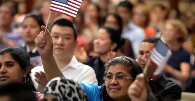 现在最恨中国的人是谁？说来你不信，不是美国人，不是日本人，不是韩国人，而是在美华