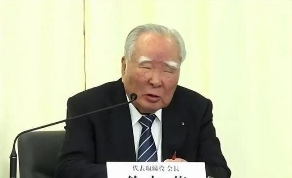 2018年，铃木退出中国市场的时候，当时还是董事长的铃木修公开发言称：我就是死，