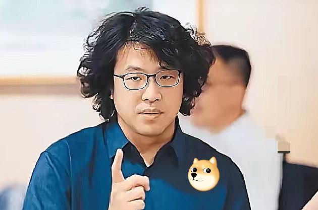 “大陆要通缉我，出岛就会被抓，我全家的生意都黄了！”这是11月4日台湾民意机构里