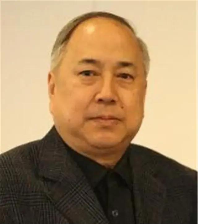 钱学森的儿子钱永刚，一生两次辍学，初中时数学考30分，高中更是还没念完就另谋出路
