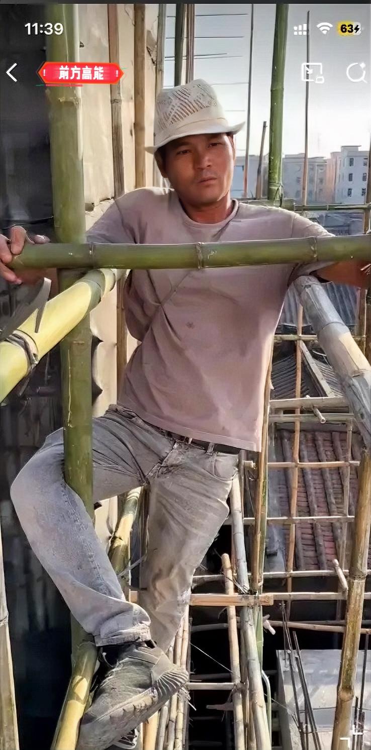 真相大白了！内地早就淘汰的竹脚手架，香港居然还在使用！核心原因是竹架工日薪能