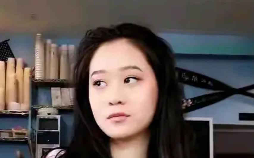 李连杰二女儿李苔蜜在北京三甲医院任眼科医生，系前妻黄秋燕所生。李苔蜜现年36