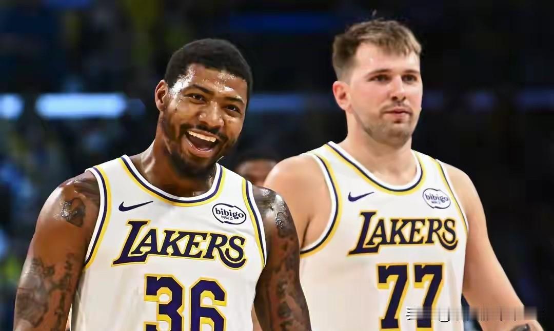 湖人捡到宝！斯玛特9中4砍13分+7抢断创纪录，正负值+15成赢球功臣NB