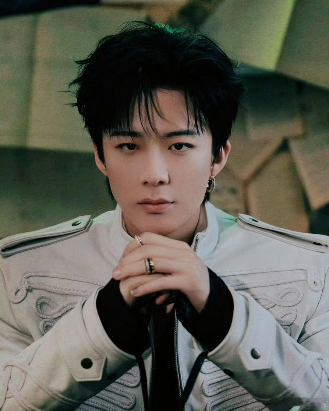 刘宇宁否认与宋祖儿恋情狗仔非要把两人的关系弄得这么尴尬吗是不允许男女之间有