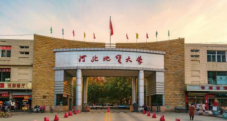 今天咱们不聊清华北大那种顶尖的双一流，咱们实实在在、掏心窝子聊聊一所被严重低估的