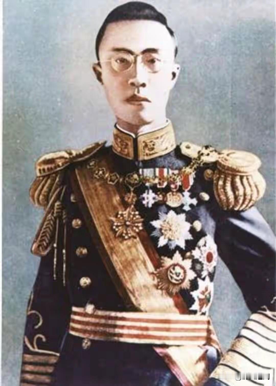 溥仪洞房花烛夜逃出紫禁城？自传删去的100字藏着难言隐痛1922年12月1日