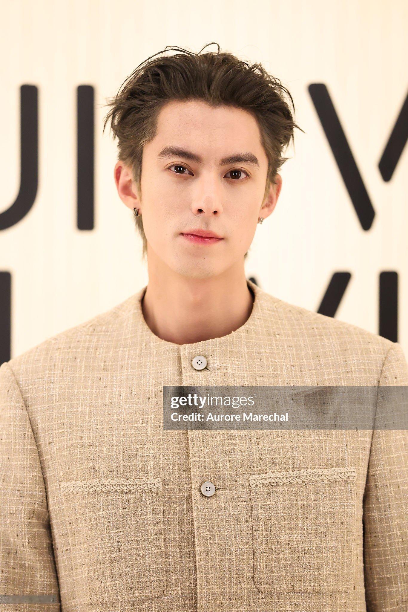 LouisVuitton男装周巴黎男装周本季LV大秀头排的亚洲星光