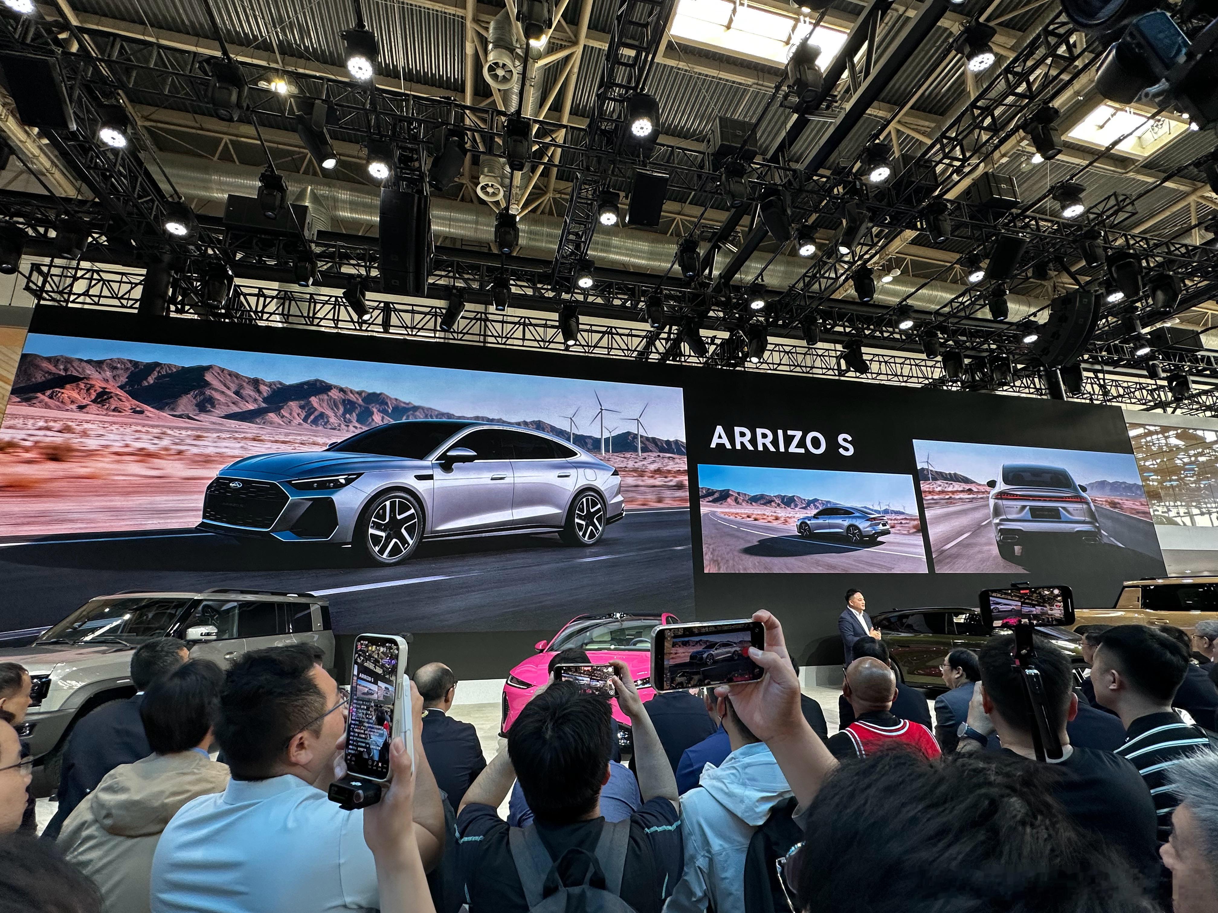 2026北京车展，奇瑞发布了一些新车规划：瑞虎X和艾瑞泽S年内上市，瑞虎X定位燃