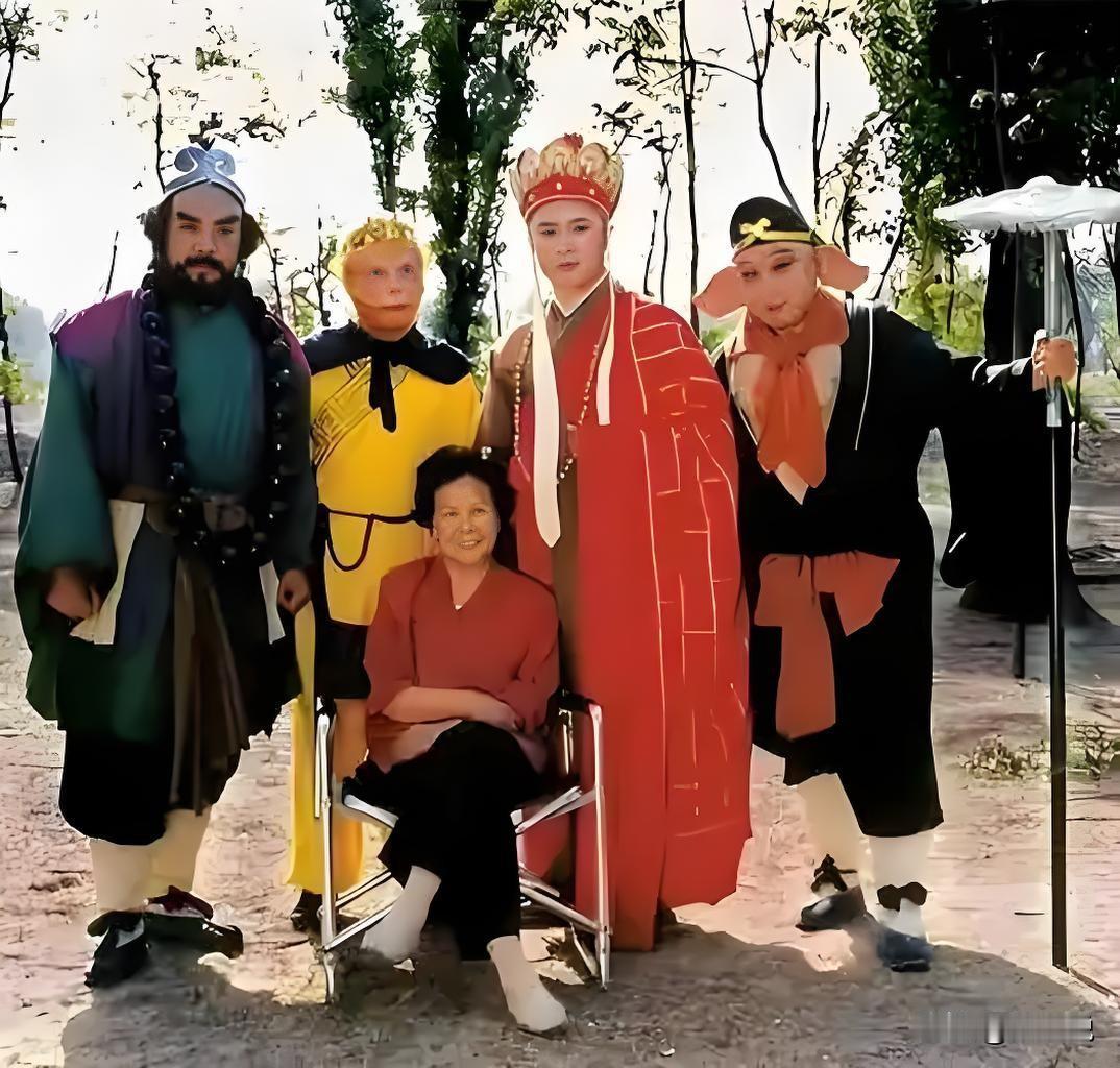 我活不成六小龄童的孙悟空，也活不成迟瑞重的唐僧，可我在沙僧上看到了自己，所以我今