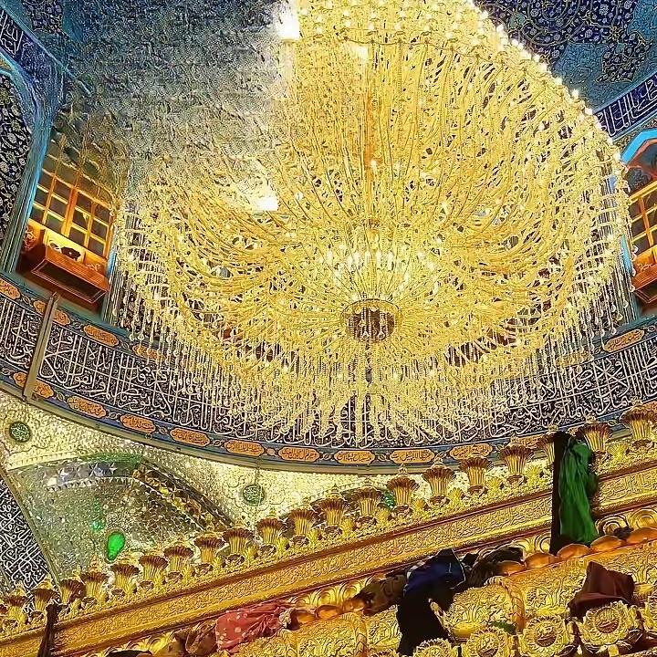 3月2日一声巨响，伊朗世界遗产玫瑰宫碎了。精美绝伦的镜厅崩塌，水晶与琉璃散落