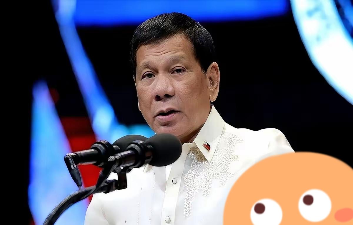 一架公务机，没打任何招呼，直愣愣闯进了我们黄岩岛的上空。还没等它飞明白，雷达屏幕