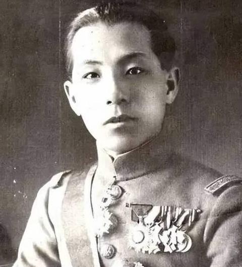 🌞1962年,看守张学良长达25年的刘乙光终于得到了调任的命令,恢复了“自