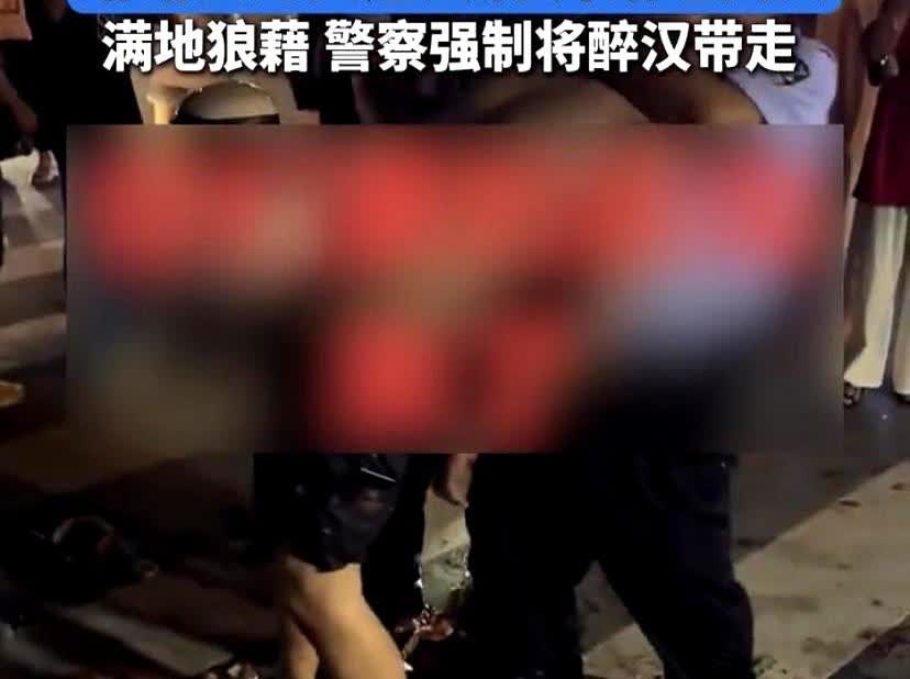 对于摊主来说老板遇到贵人了！四川自贡，一醉酒男子晚上大闹西瓜摊，一边给