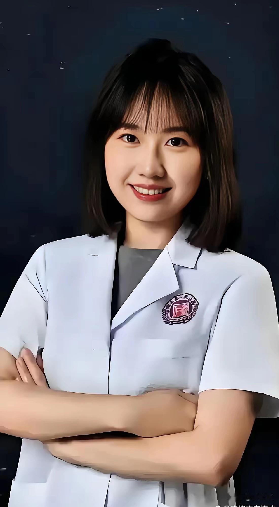 最动人的情人关系，恰似灵魂的契合共舞，彼此互补所需。无论是花前月下的浪漫依偎