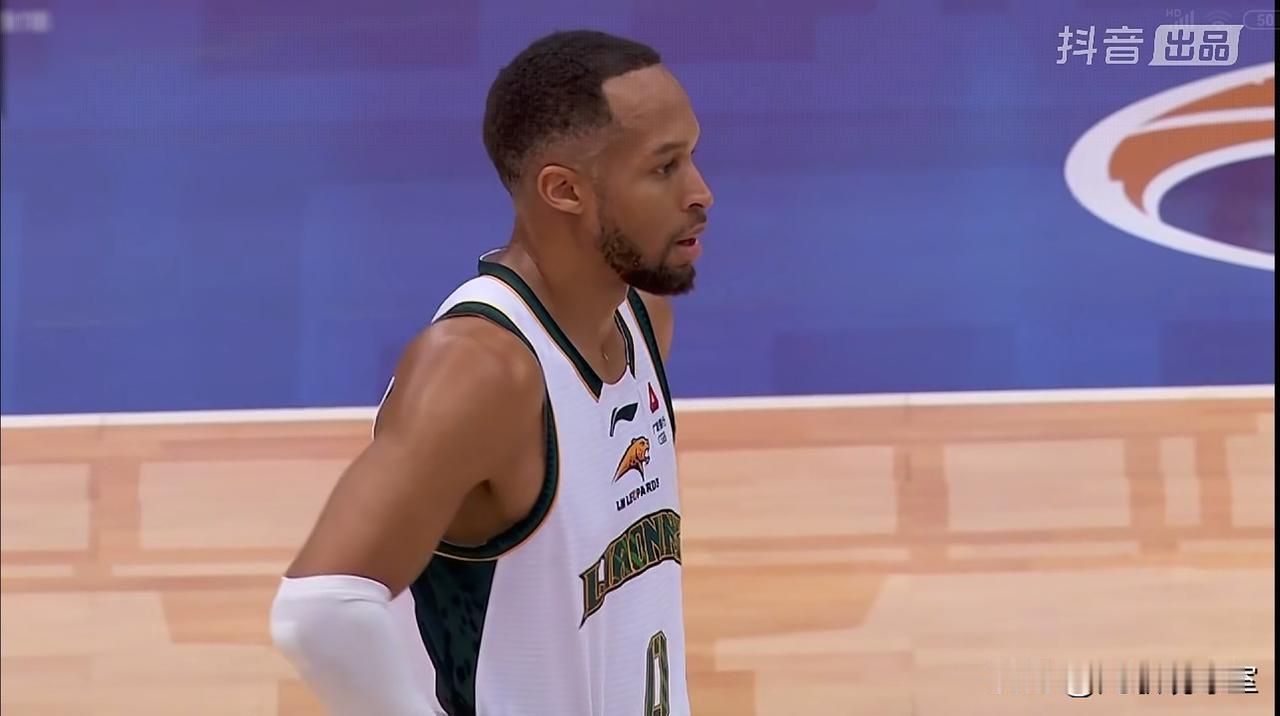 看完辽宁与天津的揭幕战，有感而发，辽篮杯赛的失利原来是杨鸣的不重视，回到联赛还是