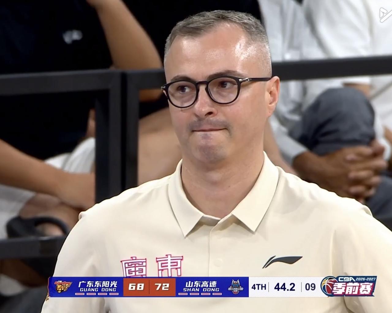 季前赛开门黑后，广东宏远今晚迎战广州男篮CBA季前赛进入第二天，广东宏远男篮将