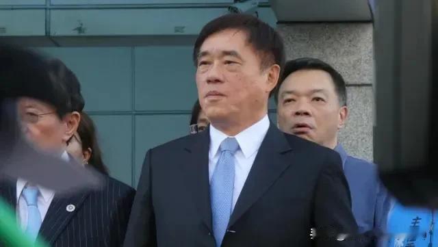 展现“准党主席”气魄！印证不怕辩论两岸路线郝龙斌同意与张亚中一对一辩论国民
