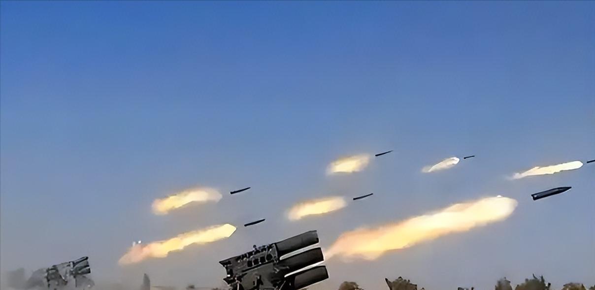 以色列精锐装甲连，竟然在黎巴嫩南部被“包了饺子”！整整一支联队全军覆没，真主党这