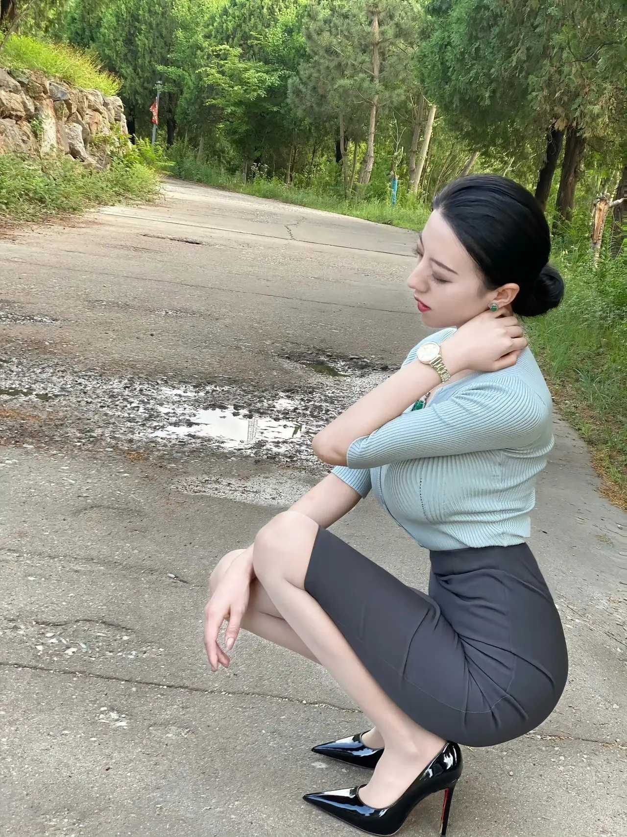 只要身材好，不嫌阿姨老