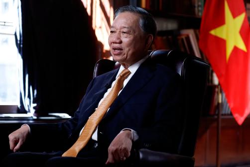 美越贸易协议快要落地，越南直接放话，要配合美国围堵我们？9月22日，越共
