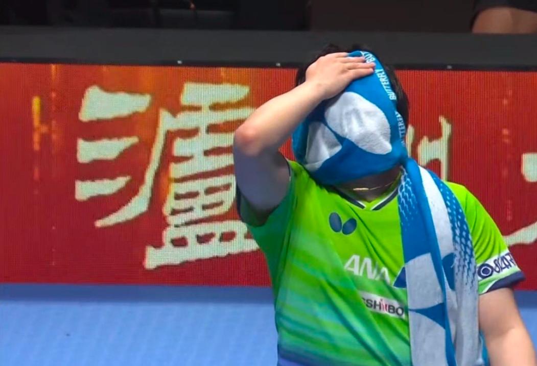 松岛辉空遗憾痛哭离场久久不能释怀！他没想到王楚钦拼劲那么强大，松岛辉空已经打得非