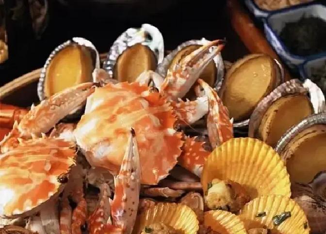 500万首播，水家父女把央视饭碗砸了水均益退居二线，首场直播卖泉州老茶，三