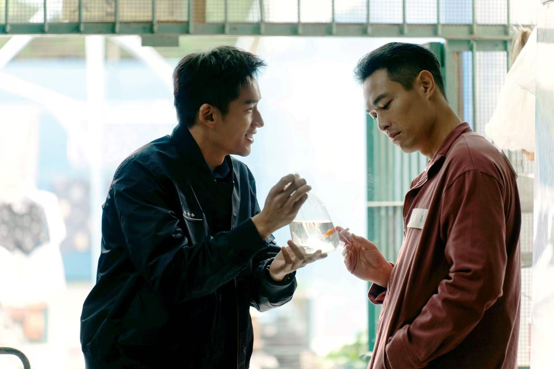 吉娃娃=狱中大佬+幼稚鬼？里他一边端着黑道大哥架子，一边搞出各种爆笑名场面，连