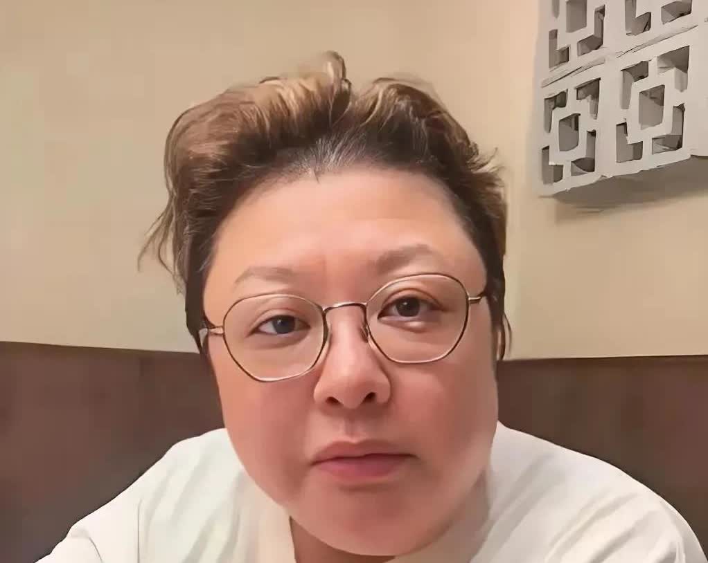 我们以后可能会很少在电视上看到韩红老师的身影了。因为她自己公开宣布，“以后或