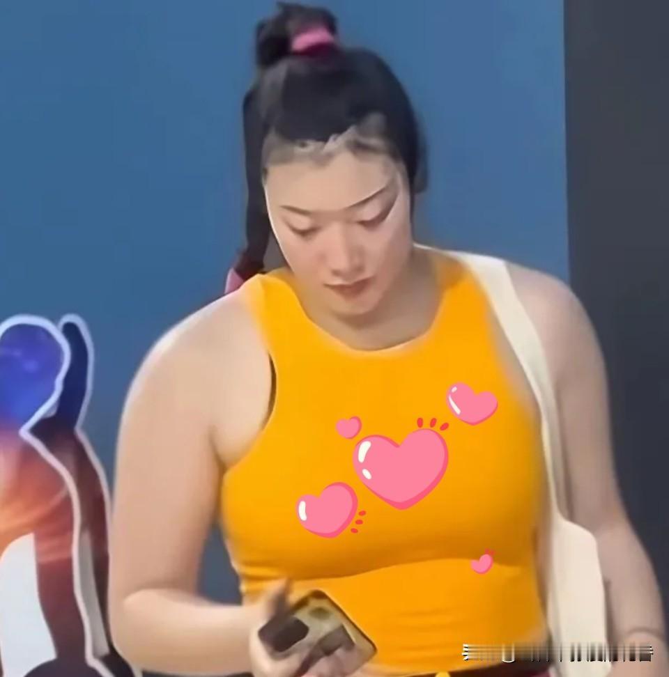 李梦直面网络标签！外界的标注，并不能定义真实的我近期，女篮运动员李梦在社交