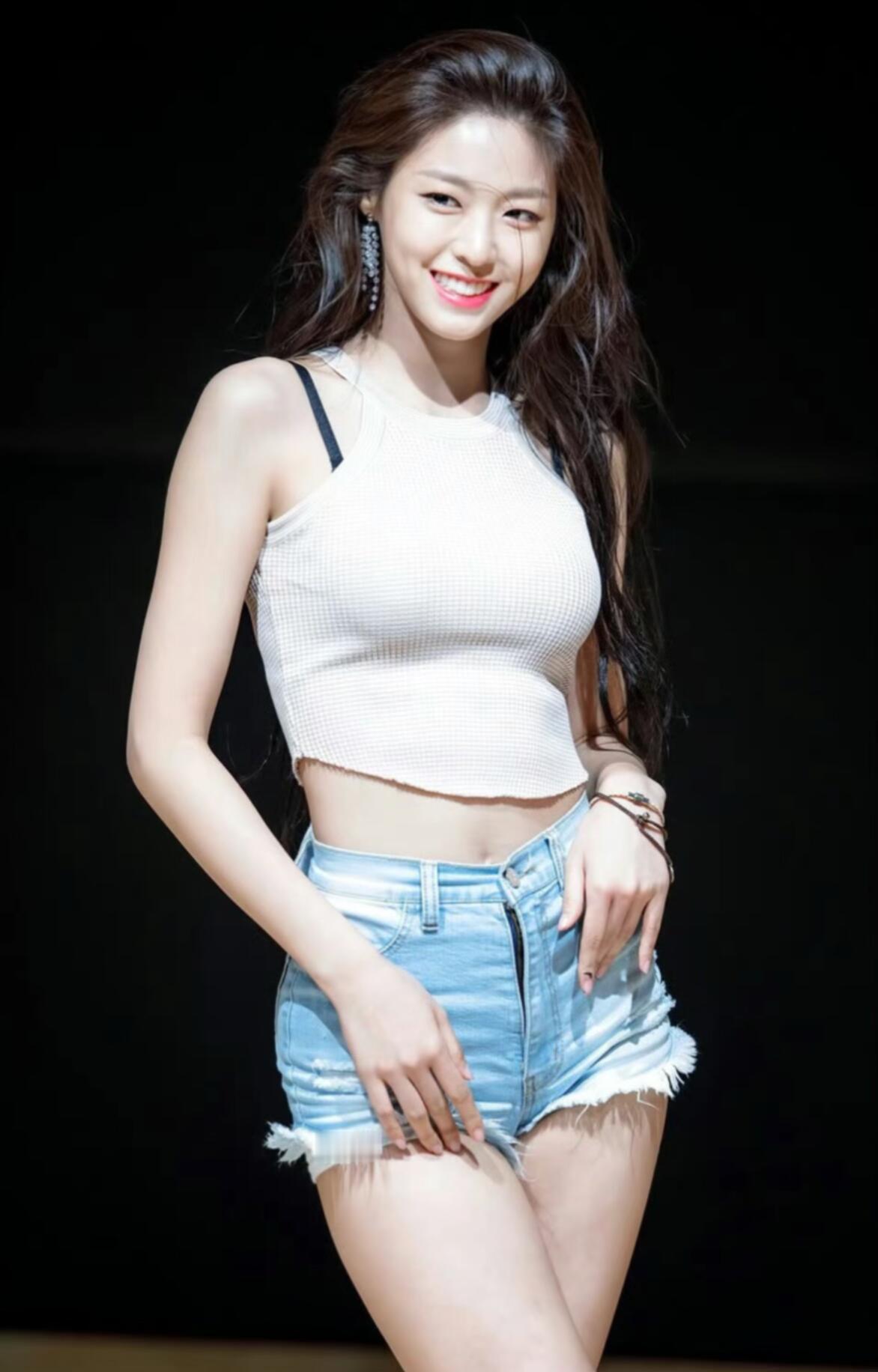 为什么kpop再也没有雪炫身材了？