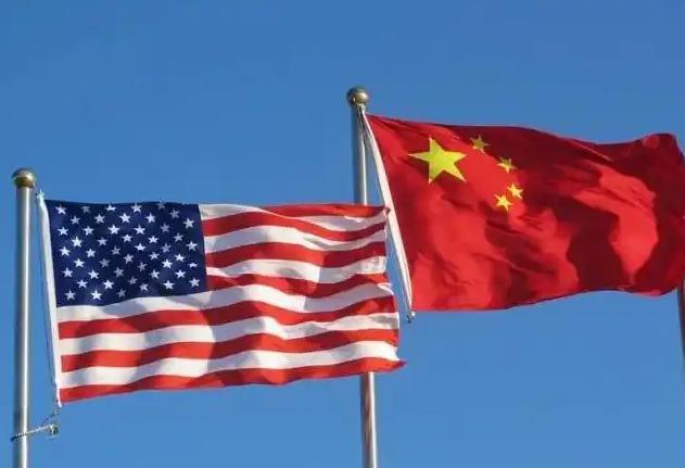 🌞有德国网友说世界上有两个“骗子”国家,一个是美国,一个是中国。美国称自己