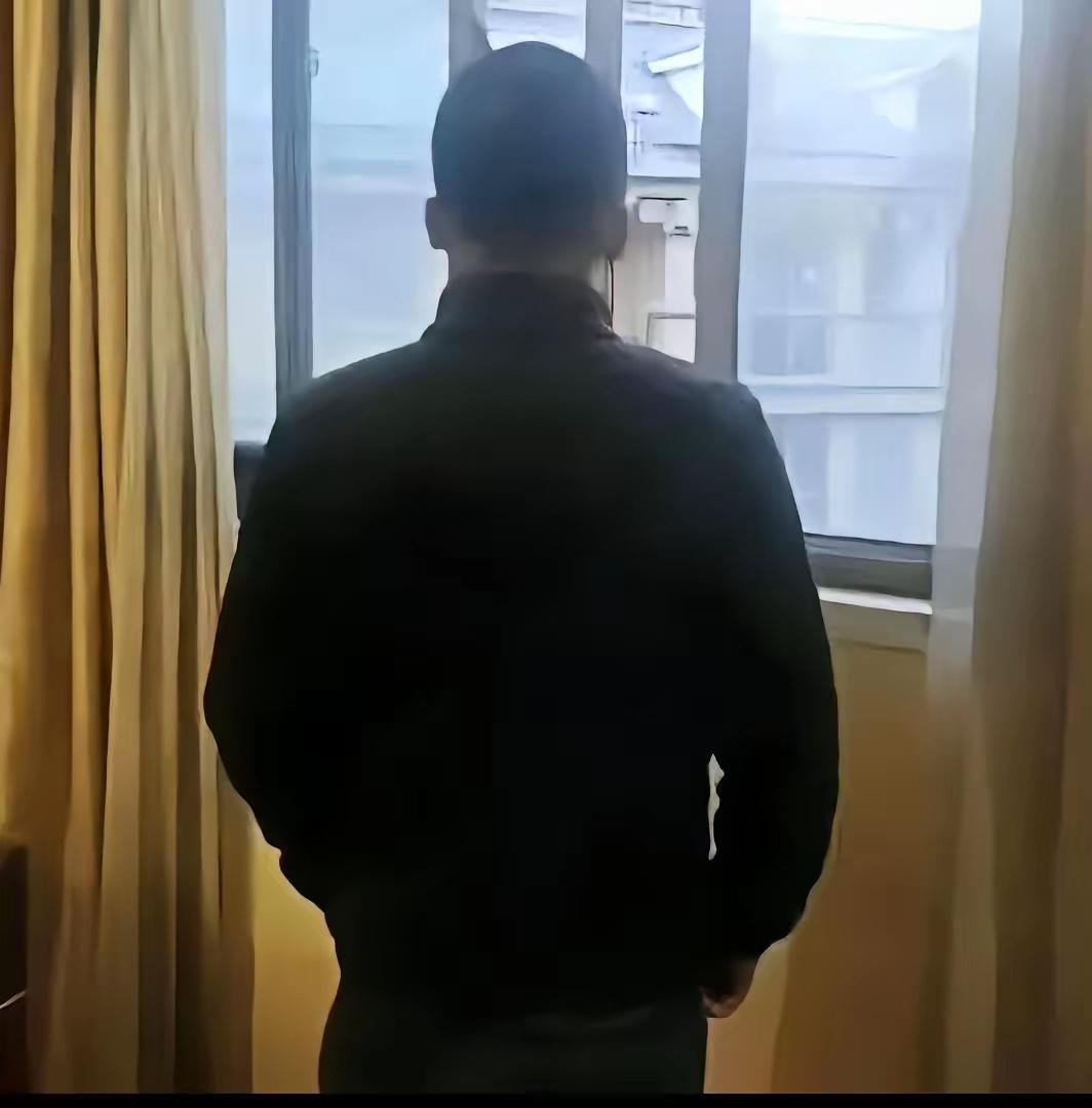 新京报记者韩福涛，屡破惊天大案，今又立新功，堪称国家、人民利益的守护神！据报道，