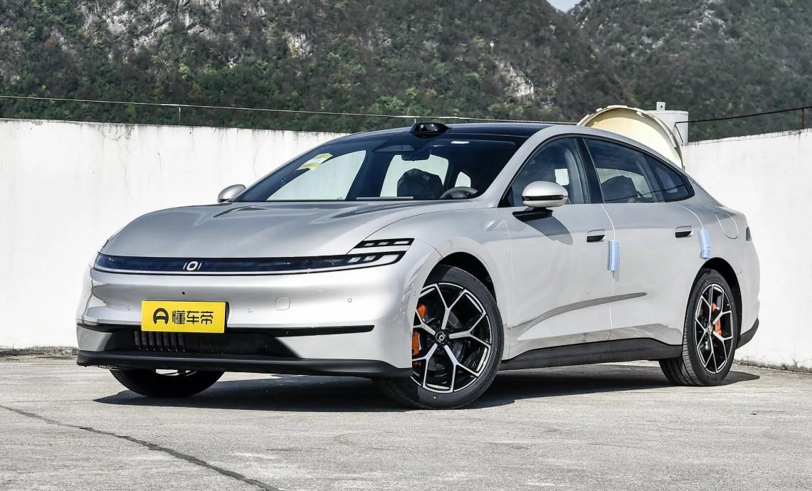 问大家一个问题，你知道4C快充和6C快充，充电时间相差多少呢？1C的话，充电