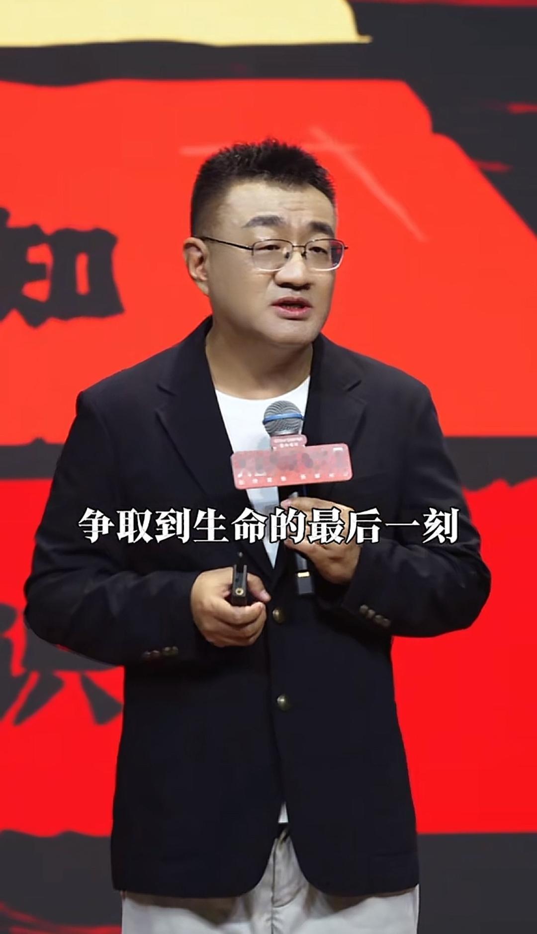 听亲历者再次讲起这个故事依然感慨很多：ICU医生亲历的奇迹一夜发出感慨：你的身