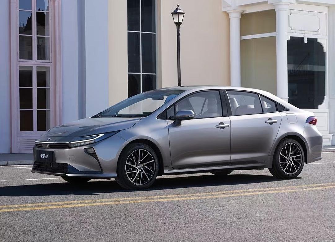 不服都不行！！看了2月份国内汽车品牌销量排行，我还是对燃油车竖起大拇指了第