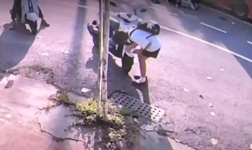 “人心能冷漠到什么地步？”台南街头的一场车祸，给出了最刺骨的答案。28岁女警休假