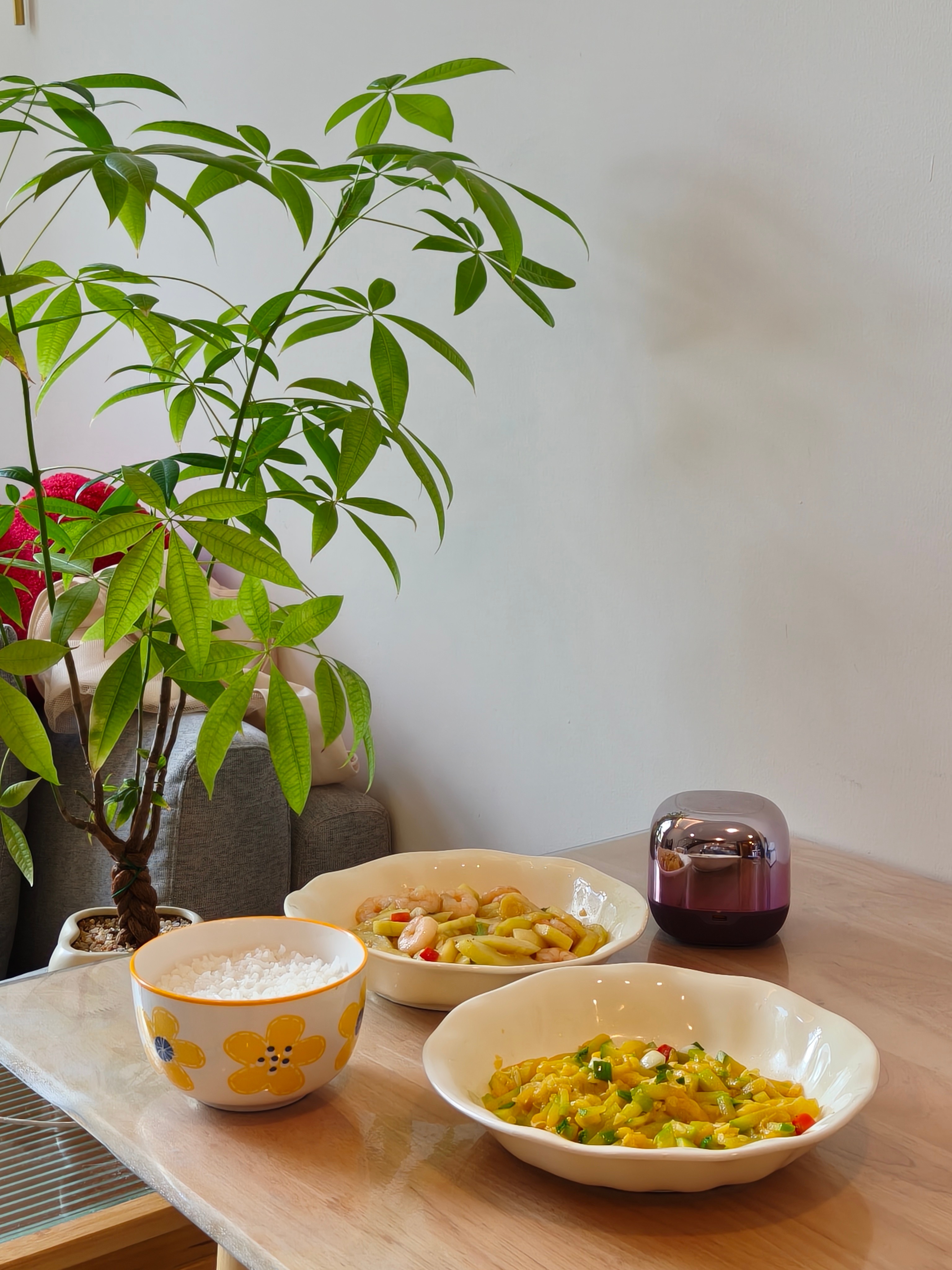 最近很爱惜自己的胃现在看到外面的饭菜都不香了[doge]​​​