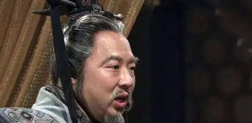 前527年，秦国公主孟嬴即将嫁给15岁的楚国太子，不想刚到楚宫，就被50多岁的公