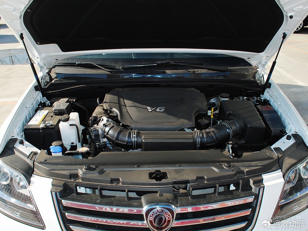 起亚霸锐将在北美市场取消沿用多年的3.8LV6自然吸气发动机，核心原因是该发