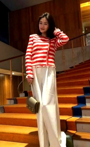 大s无比疼爱小s，但她也曾如实说：“小s陷害和出卖我很多次。”小s更为震惊：“怎