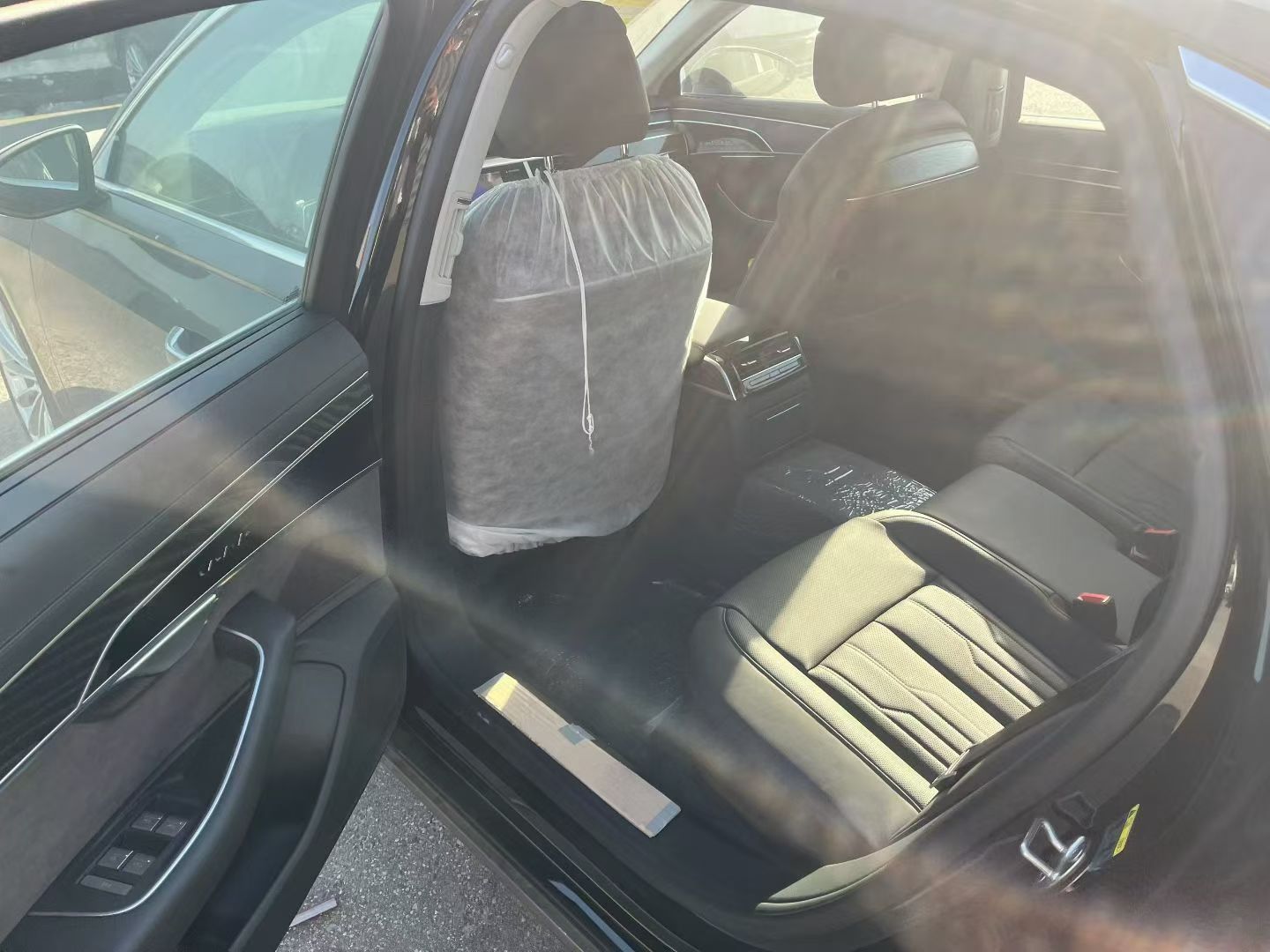 51万全款买个这个进口A8香吗？奥迪A8年终清库价格来袭…带座椅通风，全款拿补贴