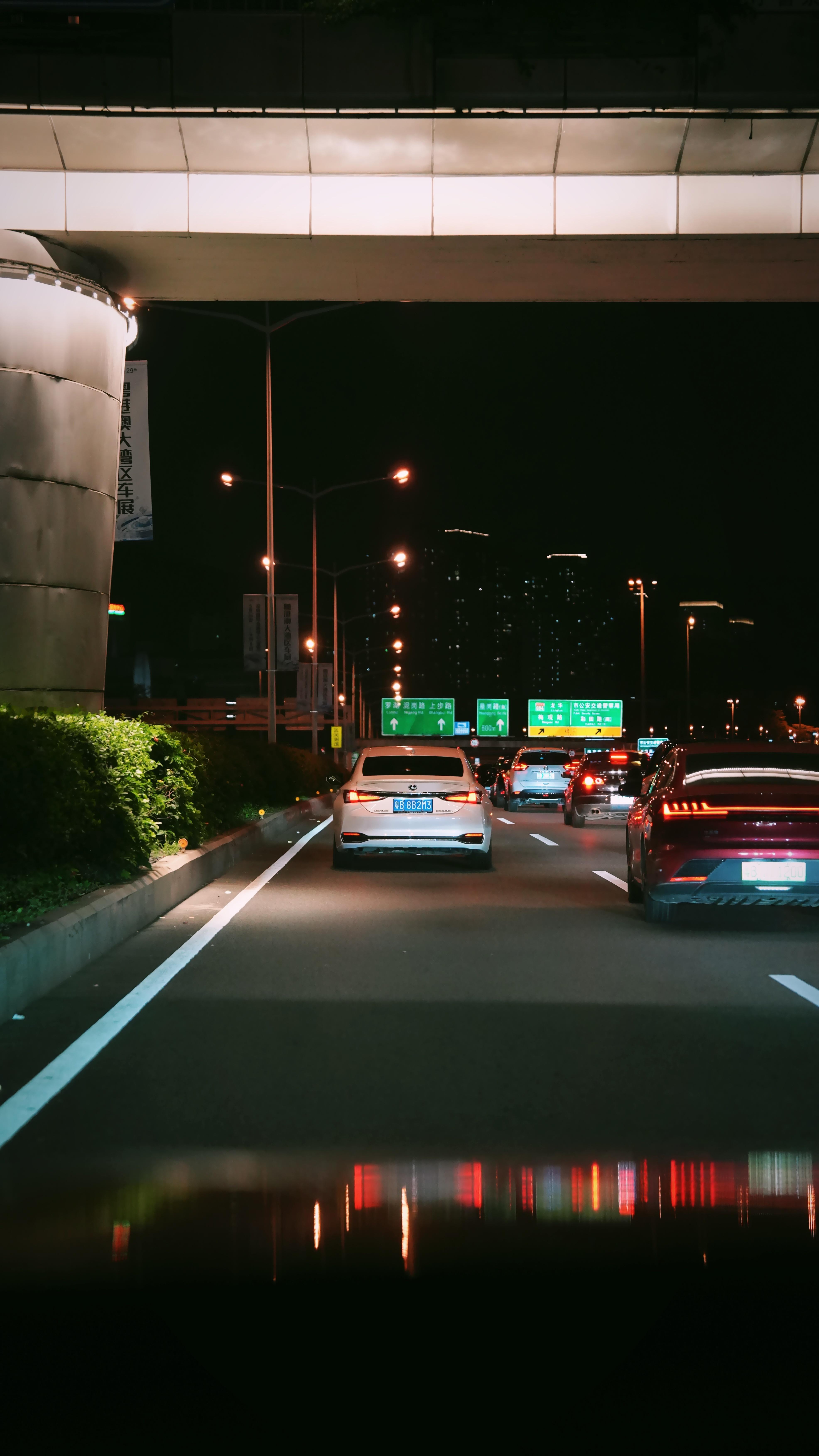 这位开智己L6的同学，你这个点是去上什么班，谁信​​​