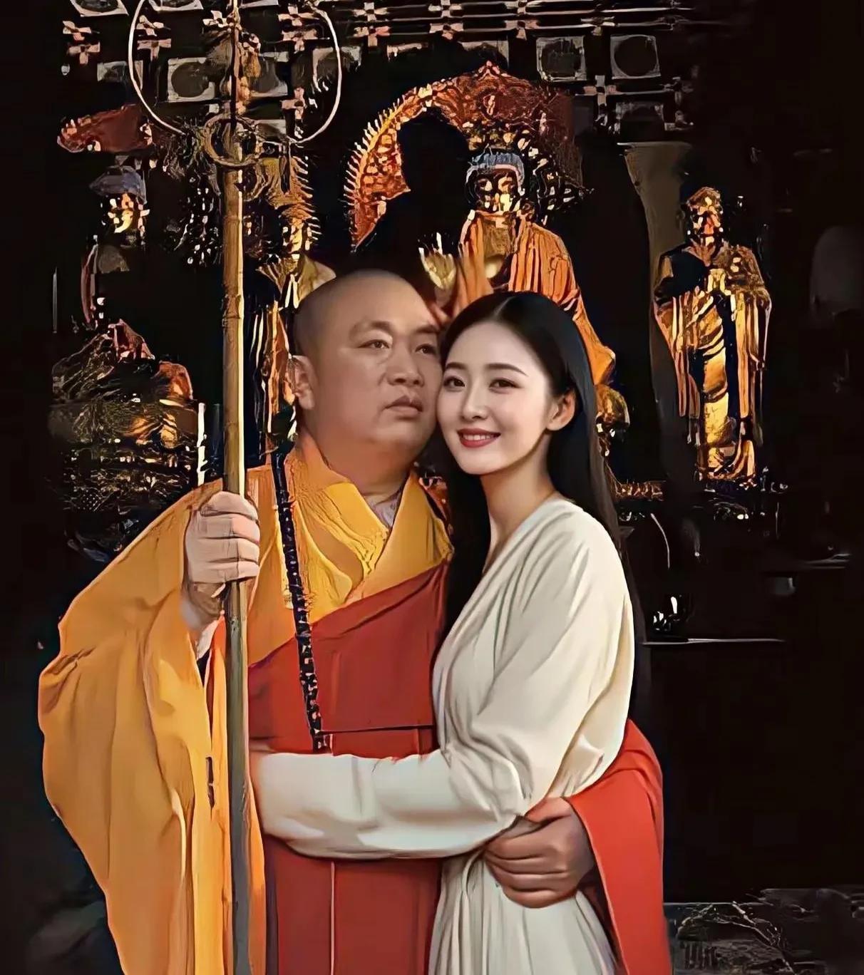 你笑和尚过的苦，和尚笑你没路虎酒肉穿肠过，佛祖心中留。有钱哪里都是净土，没
