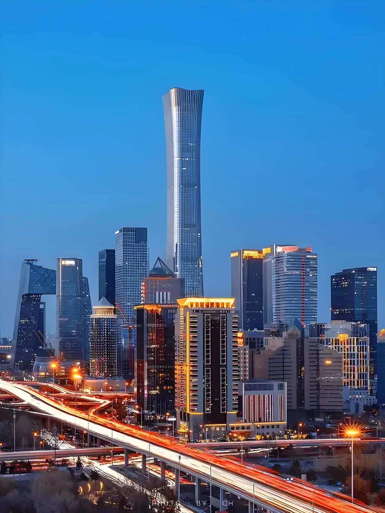 北京也撑不住了，五环以外不限购套数今天（8月8日），北京发布通知，从明天起（2