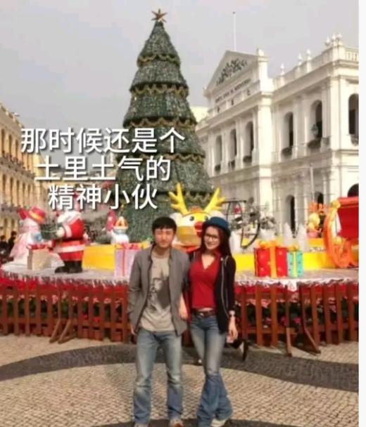邹市明夫妇就是各取所需而已，邹市明眼里，妻子颜值高，身材好，还是高材生。在同事面