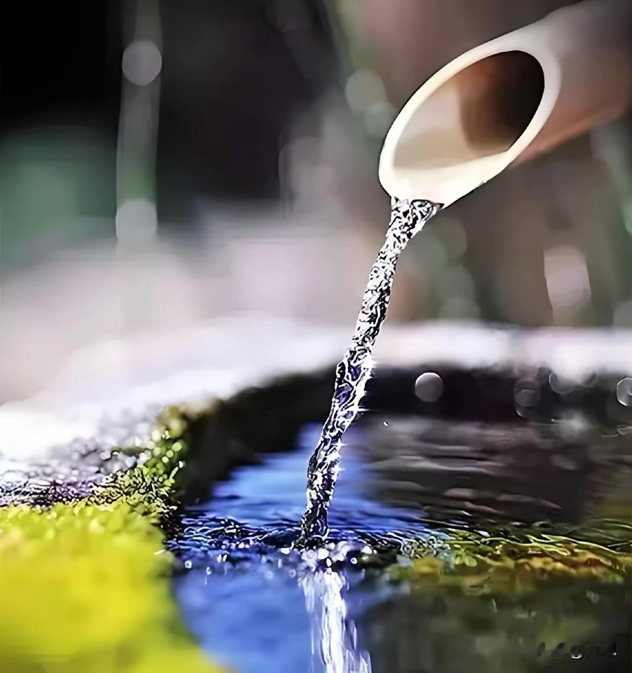 人生处事潜规则一、关系潜规则1. 关系再好，也要保持距离，太近必生嫌