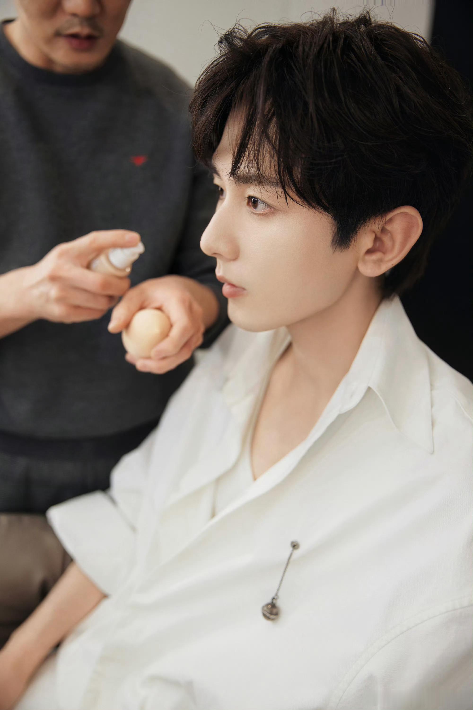 成毅卢云cy成毅成毅呀，他是我心中独一无二的存在，这喜欢简直深入骨髓了！就像对美