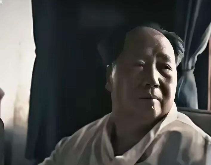 当毛主席把自己的儿子送到朝鲜战场时，我们这些跟主席戎马一生的军人们，私下无一不是
