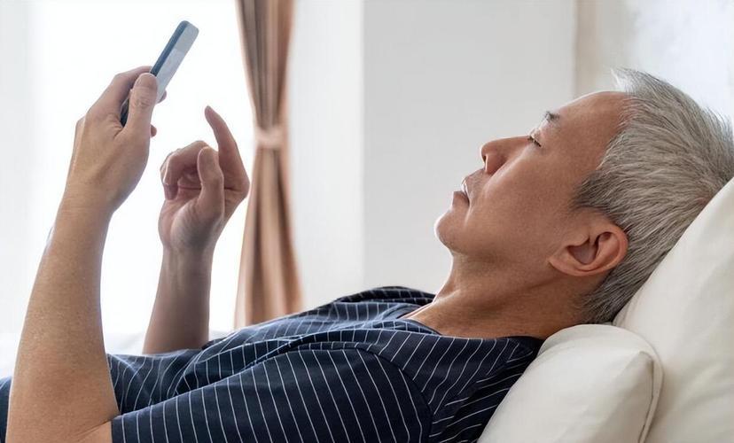 牛津调查450名脑梗人士发现：患脑梗的人，大多数都有这8大共性你敢信？每天喝8