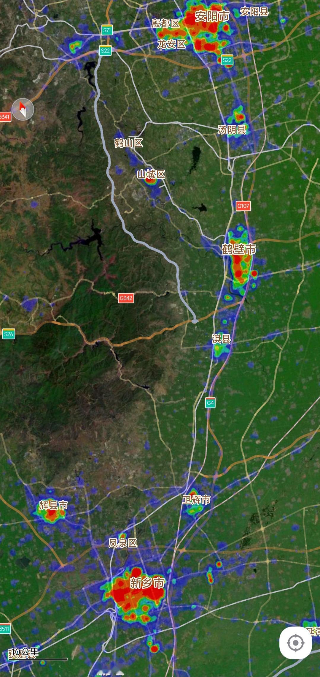 鹤壁全市人口数量是155万，跟安阳、新乡比起来市区繁华程度会逊色很多也是在情理之